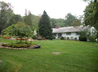 580 Den Rd, Stamford, CT 06903