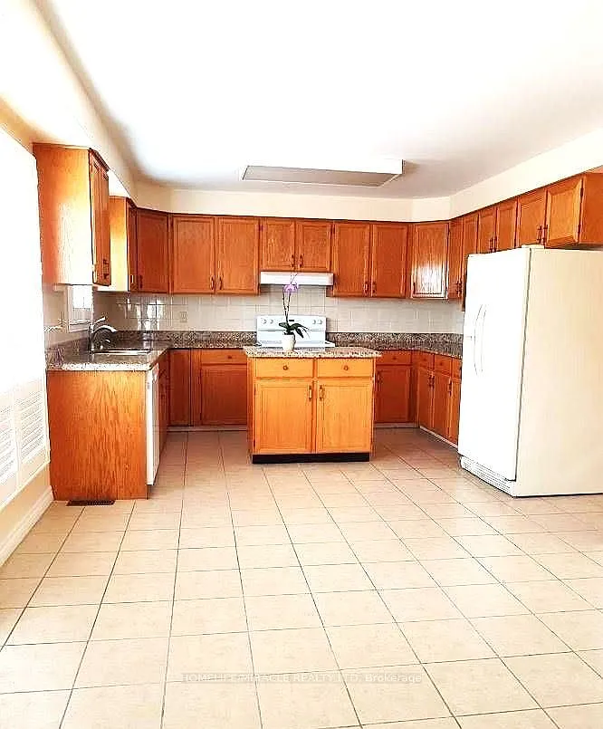 4 bed, $3,400 — Photo 4