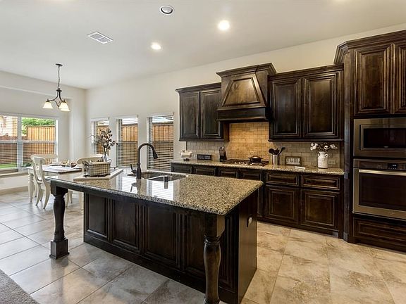 5th image of 1021 Mallard Dr