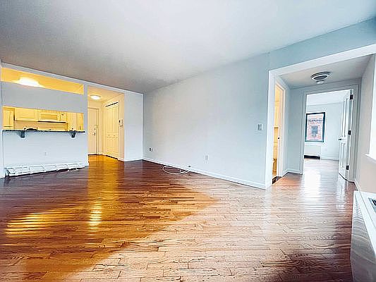 1st image of 401 W 22nd St APT 7D