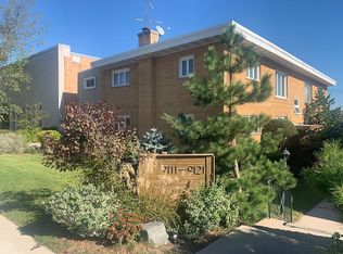 9121 Niles Center Rd APT 2W, Skokie, IL 60076