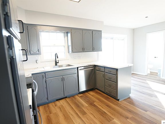 5th image of 7515 Ontario St