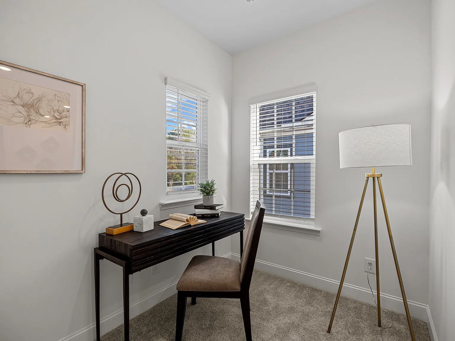 3 bed, 1385 sqft, $2,650 — Photo 2