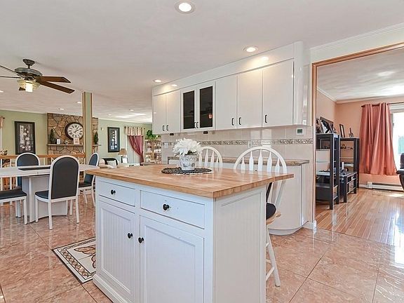 4th image of 57 Aurelia Sylvia Dr
