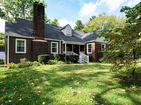 4th image of 5262 Woodside Dr