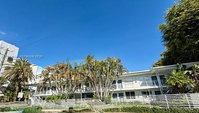 2445 Lake Pancoast Dr #7 — Photo 25