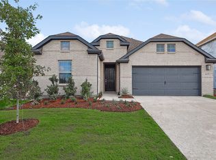 615 Red Barn Dr, Van Alstyne, TX 75495