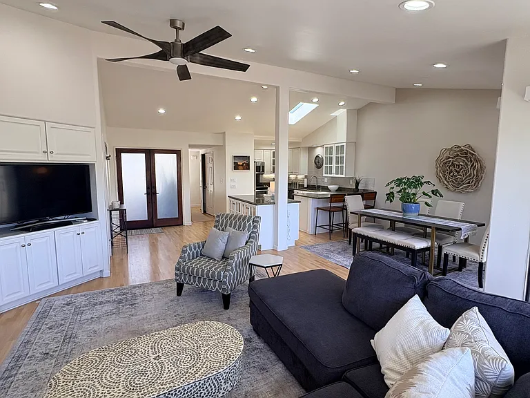 579 S Sierra Ave #18 — Photo 5