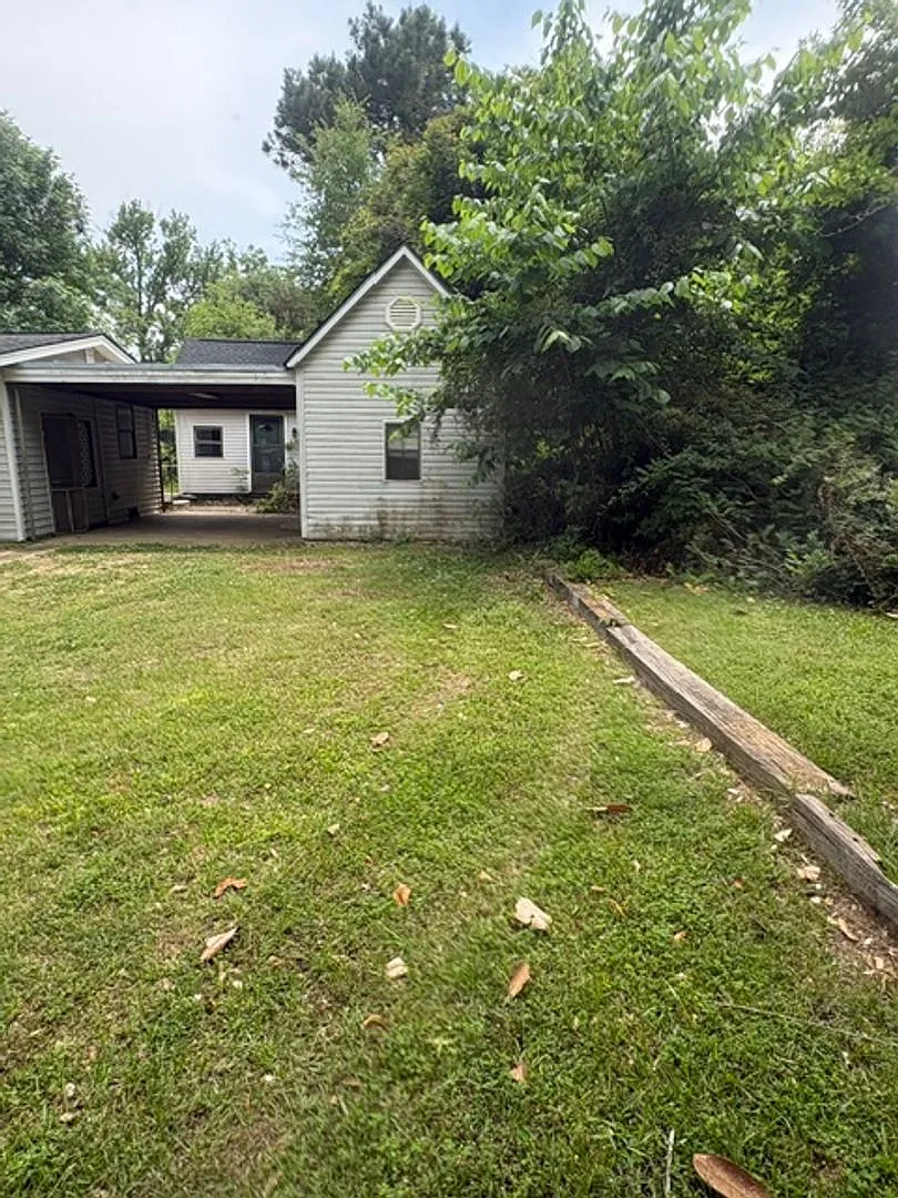 Building Photo - 425 County Road 600