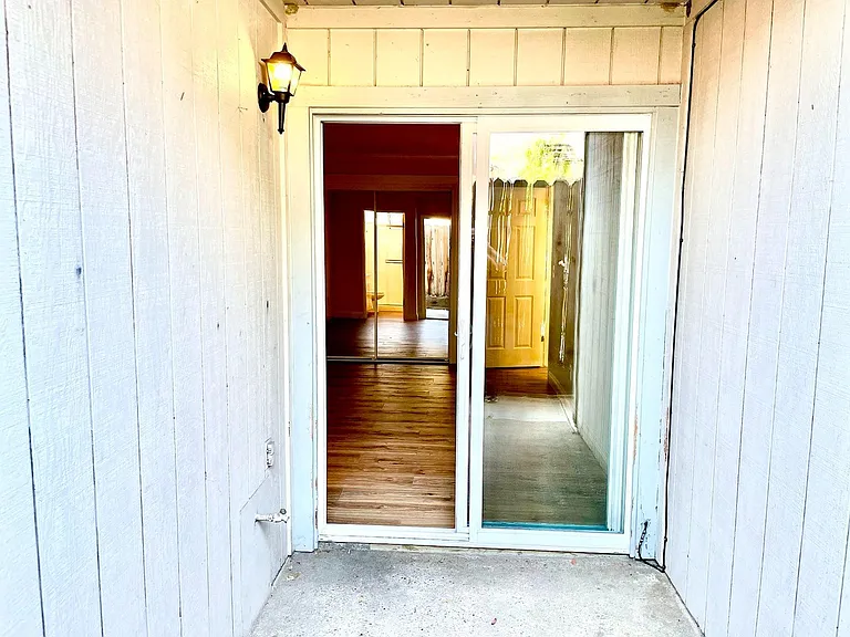 6366 Porterfield Ct — Photo 13