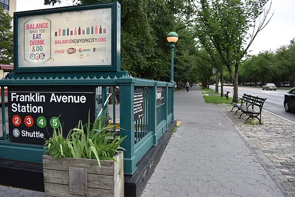 Rented by Bold New York | media 43