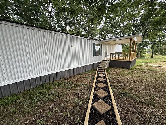 3rd image of 587 Cumberland City City Rd