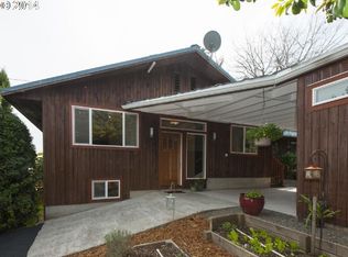 9535 S Corbett Ln, Portland, OR 97219