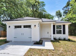 3814 Robert C Weaver Dr, Jacksonville, FL 32208