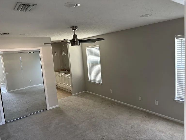 5424 Nicole Blvd — Photo 7