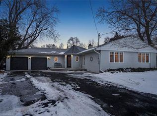 37 De Jong Dr, Mississauga, ON L5M1B9