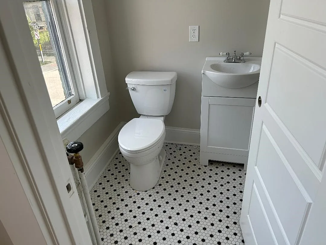 239 East 3rd Street - Fl2F — Photo 4