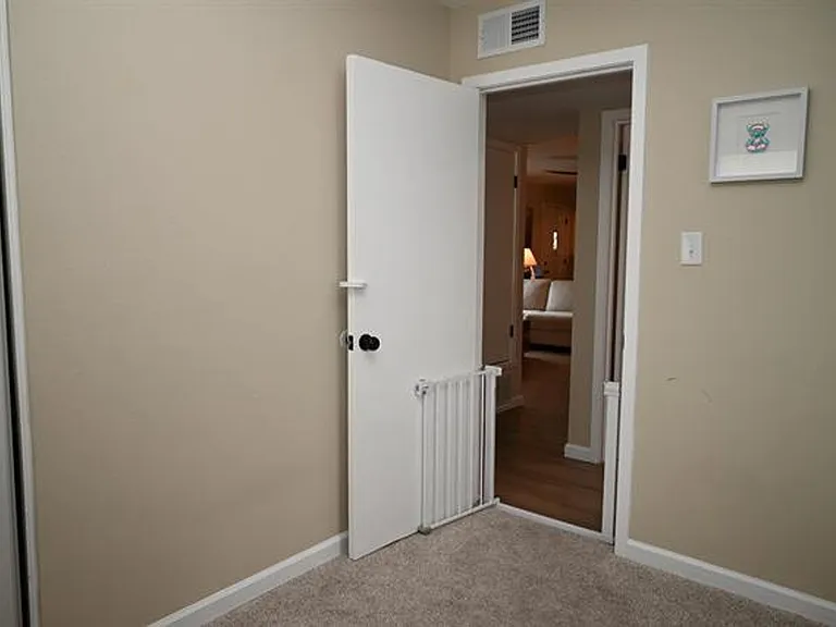 4608 Tammy Dr — Photo 25
