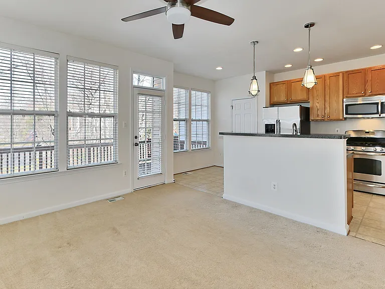 21510 Iredell Ter — Photo 30