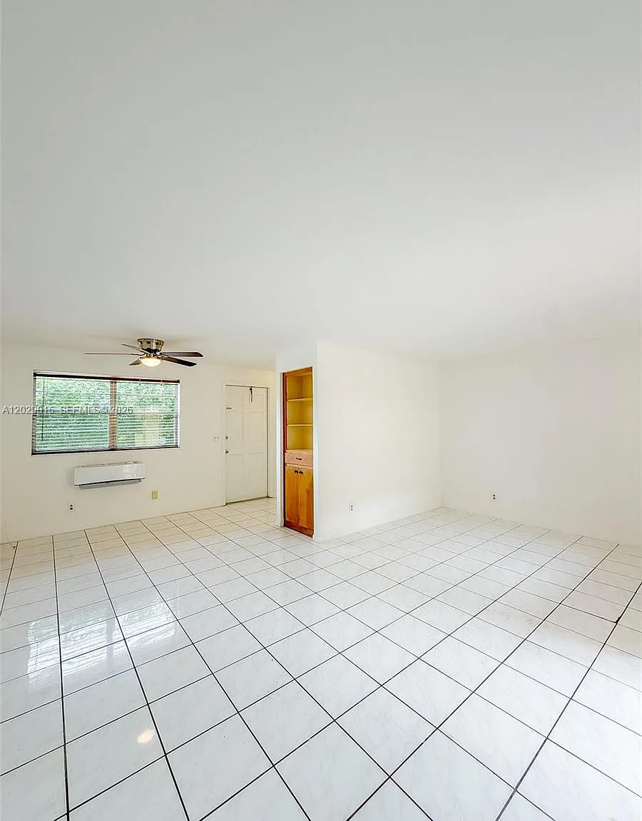President Grant Apts Asso — Photo 4