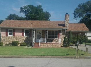 733 Crystal Dr, Salem, VA 24153