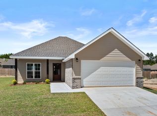 71 E Bartlet Way, Hattiesburg, MS 39402