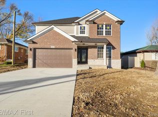 2605 Chesley Dr, Sterling Heights, MI 48310