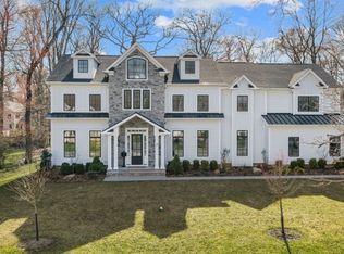7 Woodcrest Rd, Florham Park Boro, NJ 07932