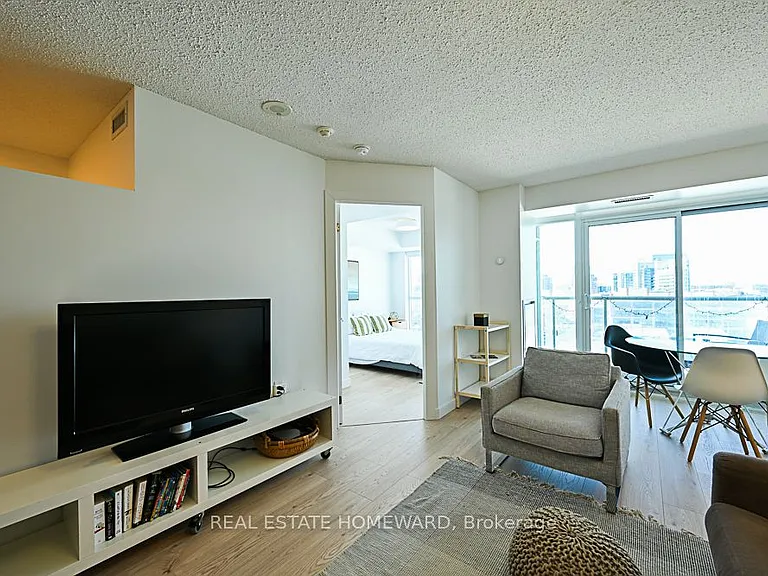 125 Western Battery Rd #913 — Photo 15