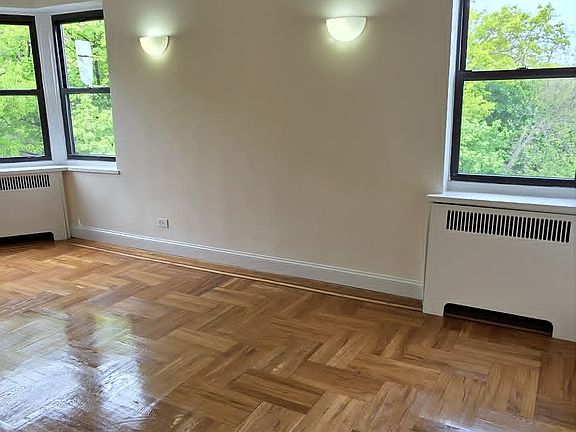 2nd image of 4660 Manhattan College Pkwy #6F