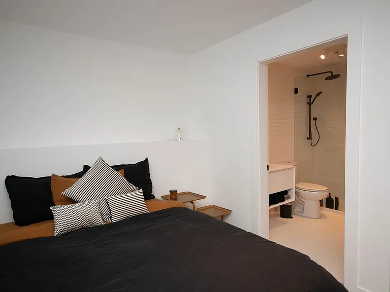 563 Union St #2 — Photo 10