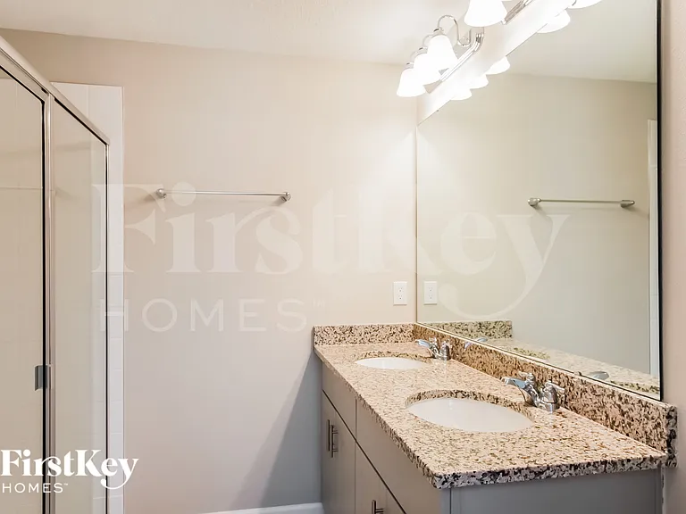 646 Lindbergh Way — Photo 12