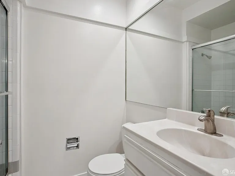 345 Church St #2C — Photo 7