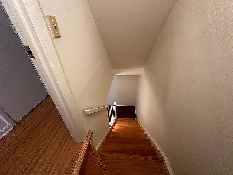 113 Sherwood Ct — Photo 11