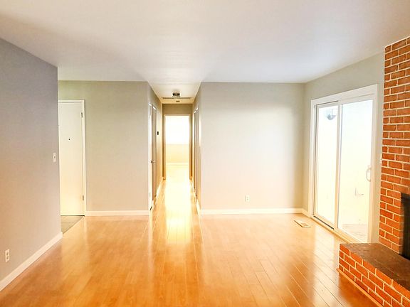 4th image of 22791 Medina Ln