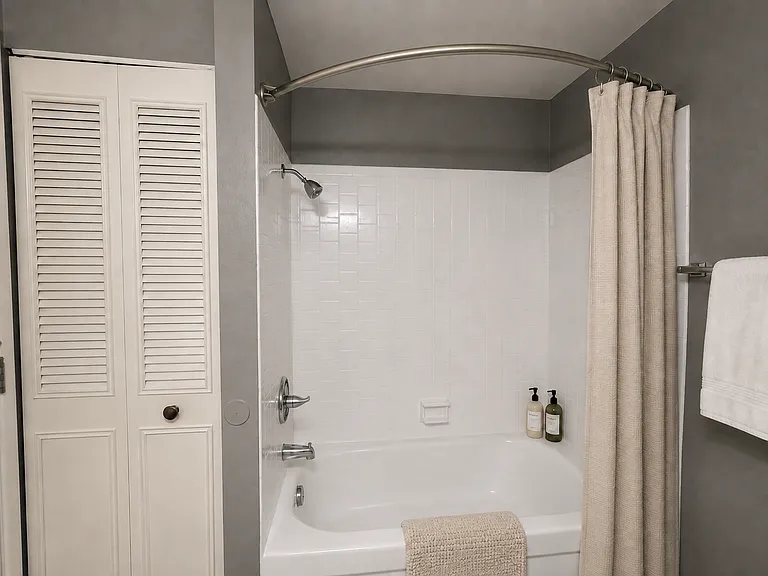 Orchard Park Apartments — Photo 14