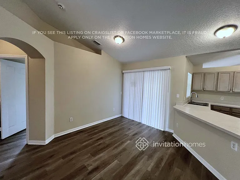1933 SW Lennox St — Photo 7