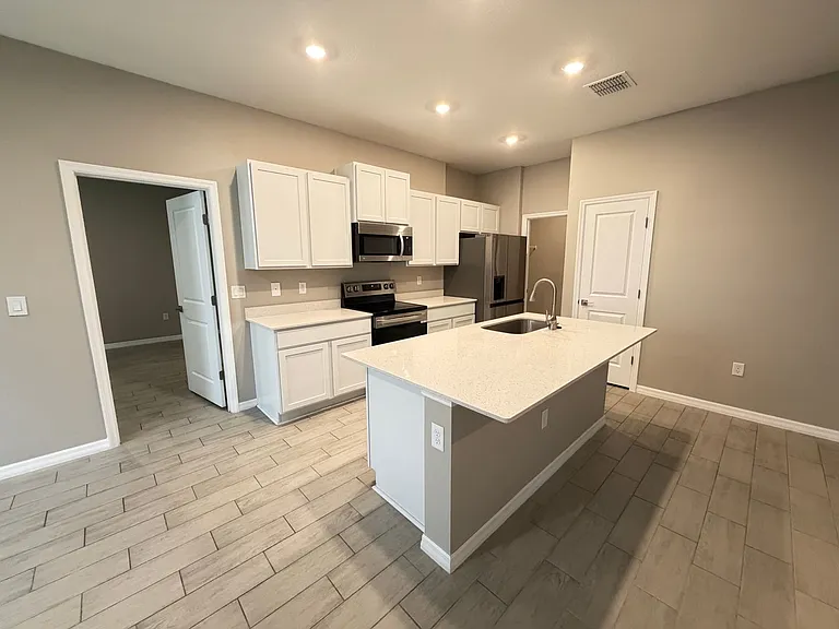 5096 SW 154th Loop — Photo 7