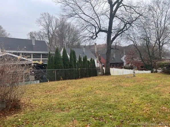 475 Alba Avenue, Bridgeport, CT 06606