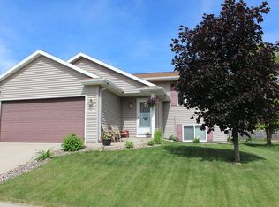 5236 56th Ave NW, Rochester, MN 55901