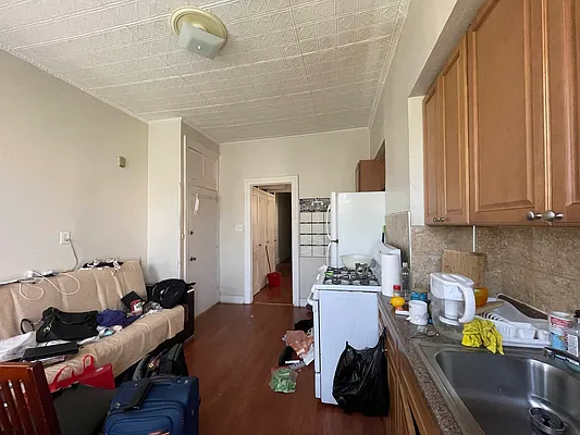 Rented by Evergreen Realty & Investments | media 16