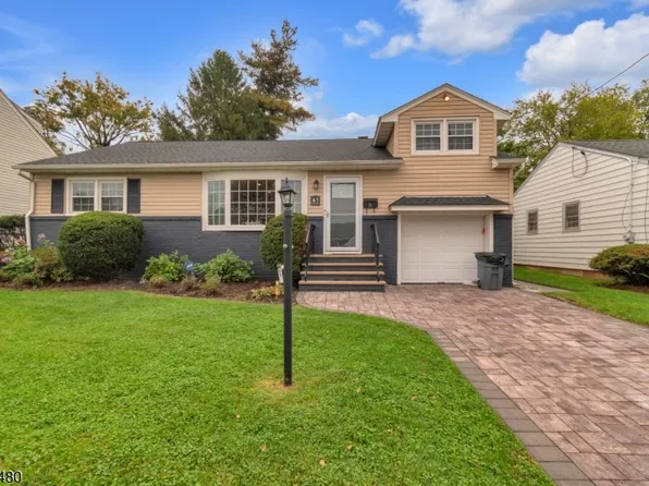 61 Luisser St, Clifton City, NJ 07012