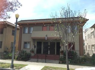 516 W 10th St, Long Beach, CA 90813