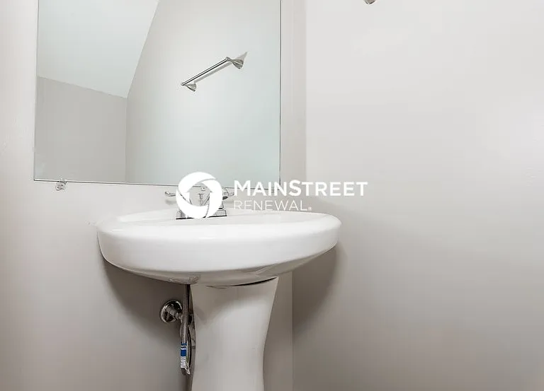 1135 Larkspur Ln — Photo 16