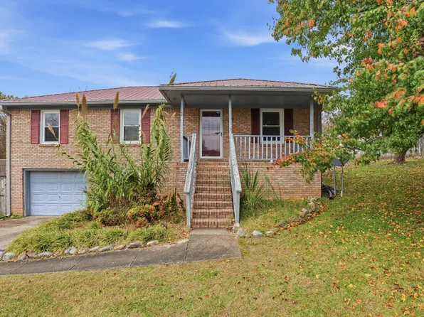 1002 Lowell Dr E, Fayetteville, TN 37334