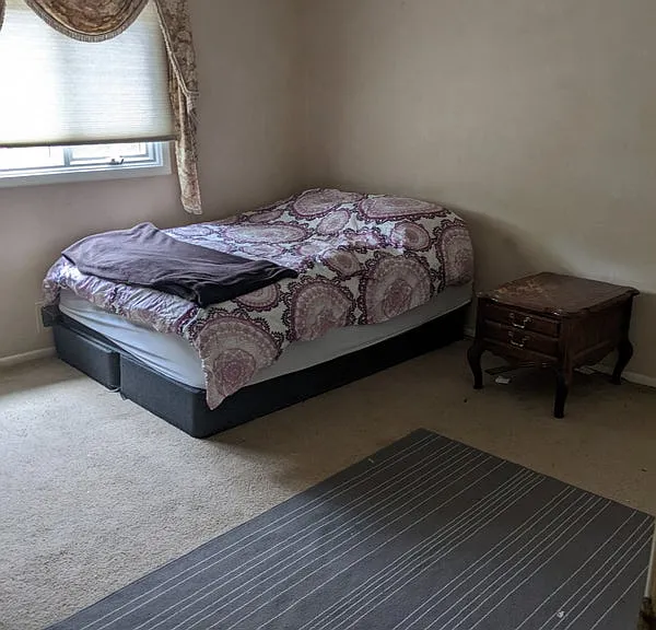 735 Stirling Rd — Photo 1