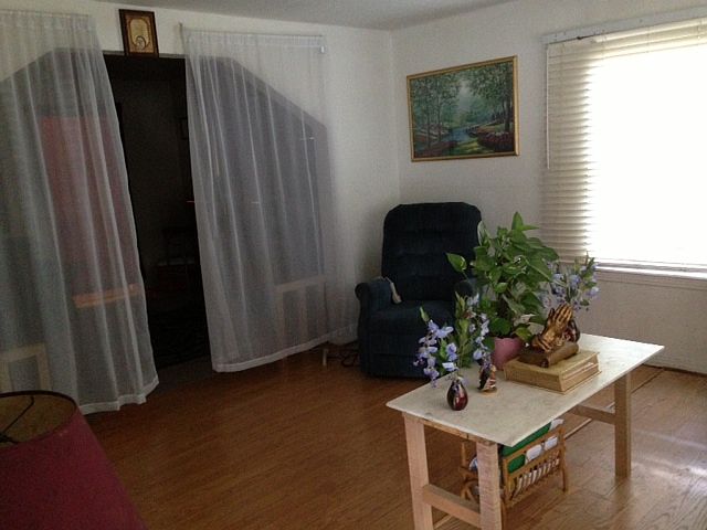 2nd image of 3715 Ruskin St