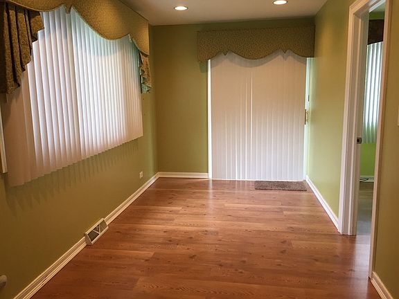 5th image of 4043 Arnold Pl