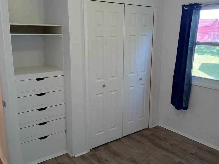 2716 Carson Ave — Photo 4