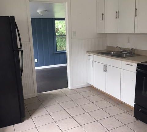 4th image of 8017 Busiek Ave